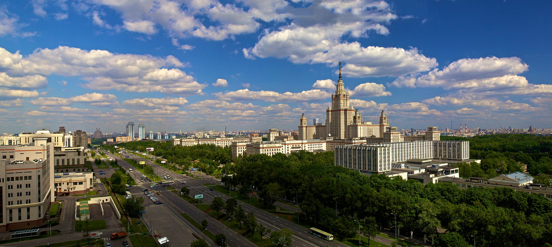 Ломоносовский округ. Парк МГУ Ломоносовский проспект. Вид на МГУ С Ломоносовского проспекта. Район МГУ В Москве. Ломоносовский район Москва.